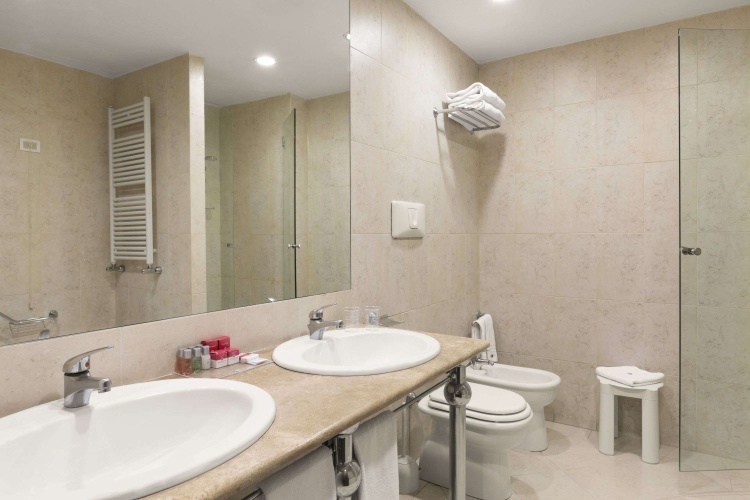Ramada by Wyndham Naples photo 12
