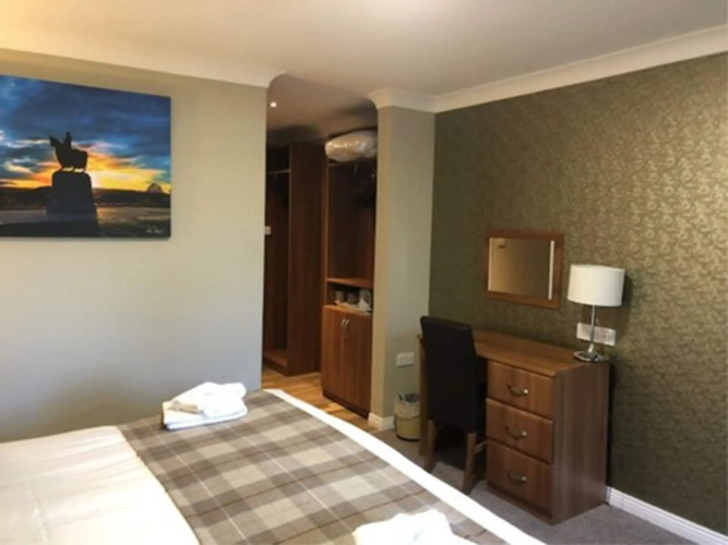 King Robert Hotel
