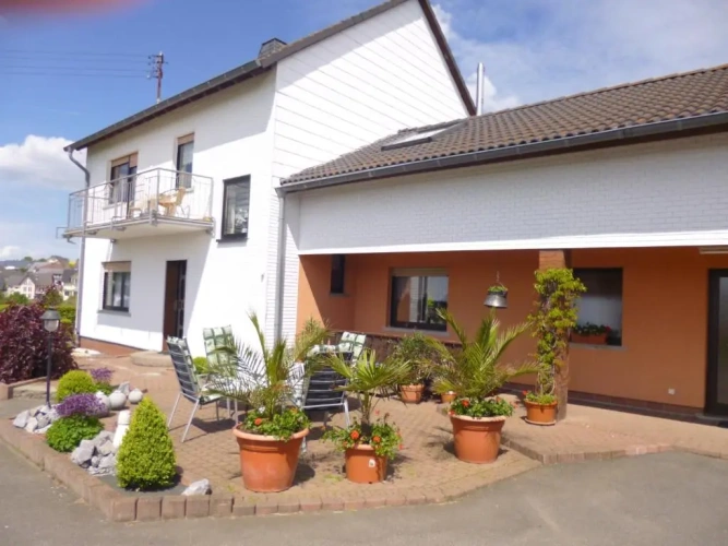 2 Bedrooms Apartment with balcony and with view