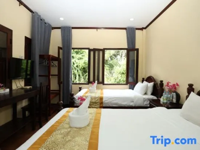Standard Double room with river view