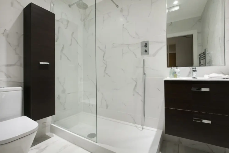 2 Bedrooms Deluxe Apartment