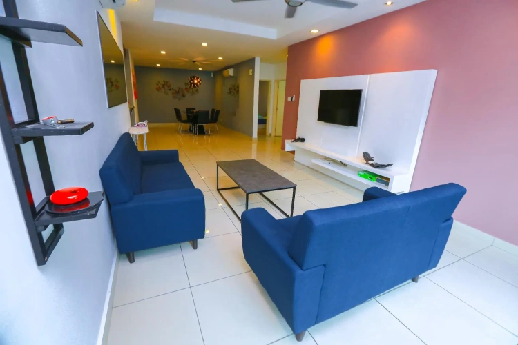 2 Bedrooms Apartment