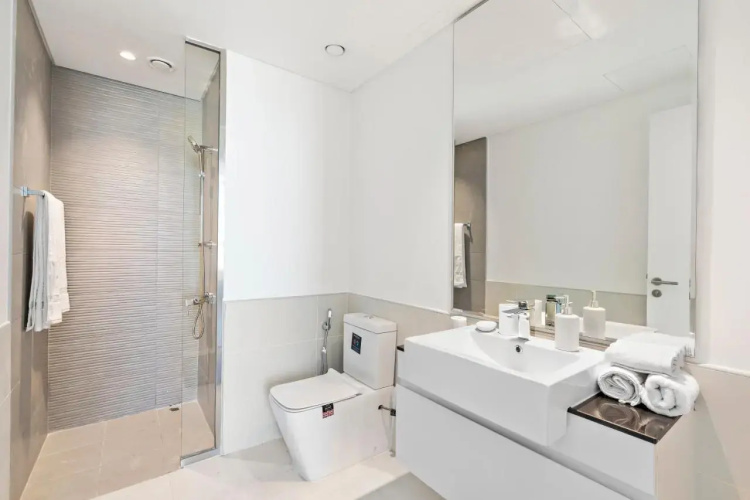Premium 2BR - Fully Furnished & Equipped
