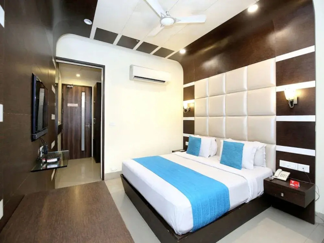 Akash Continental
