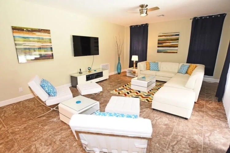 6 Bedrooms Cottage