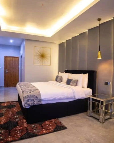 Economy room