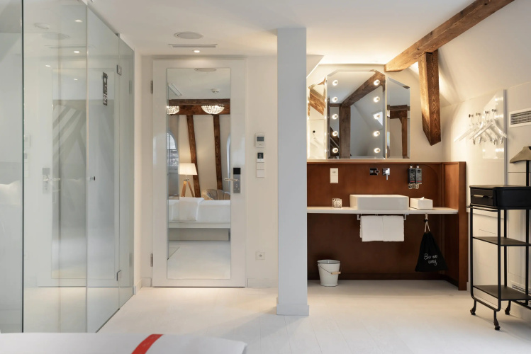 Ruby Mimi Zurich