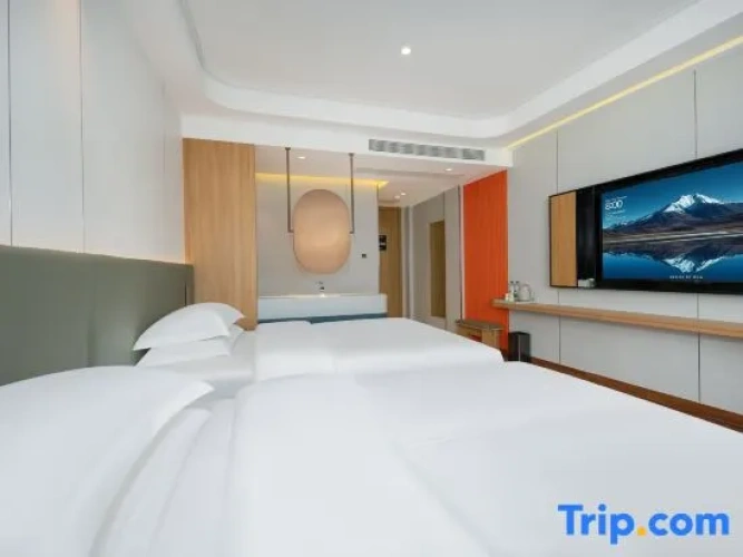 Standard Twin room with balcony