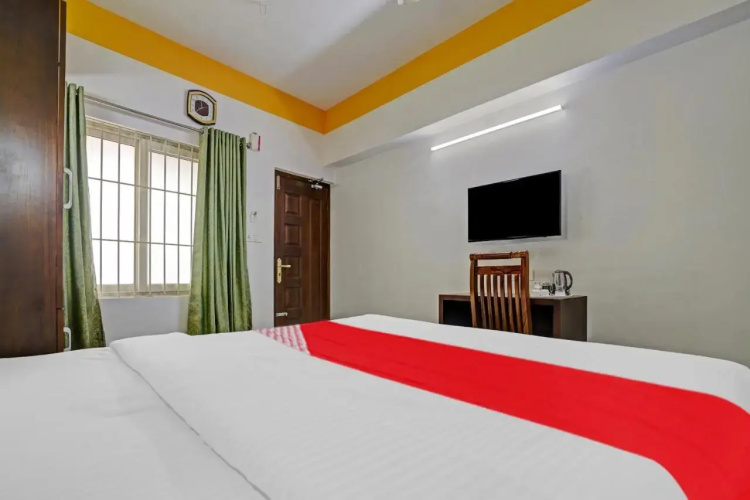 Hotel White House