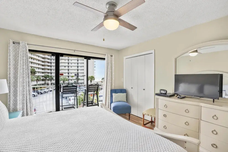 Seaside Beach & Racquet 2303