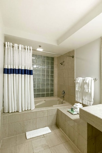 Premium Single Suite