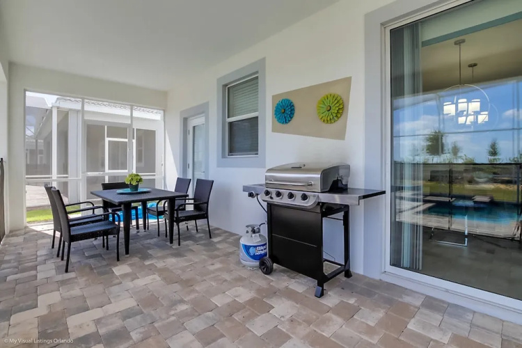 8915 Stinger Drive