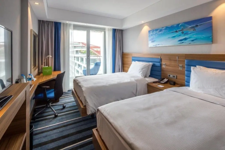 Twin room with balcony