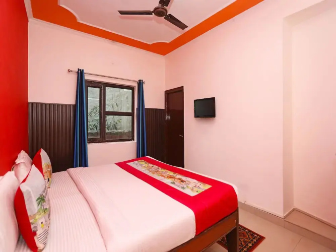Oyo 10875 Optimum I Hotel
