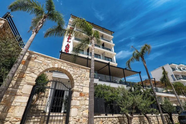 Art Hotel - Saranda