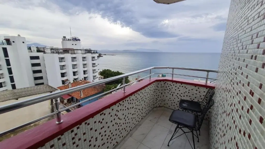 Standard Triple room with balcony