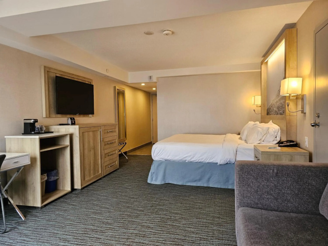 Vittoria Hotel and Suites
