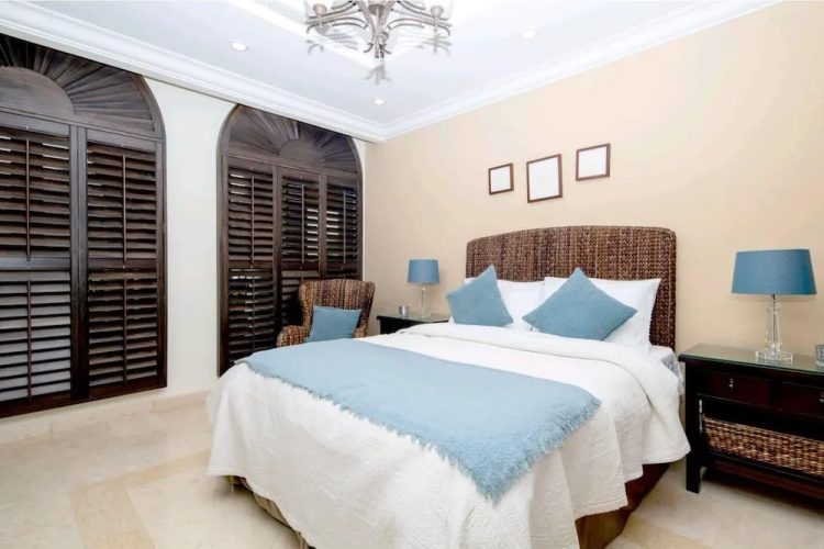 Beautiful 7 Bedrooms Villa A10