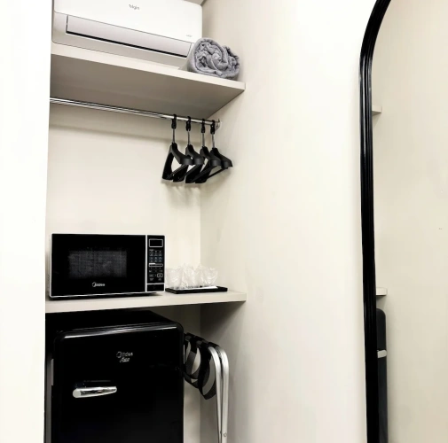 Economy Suite