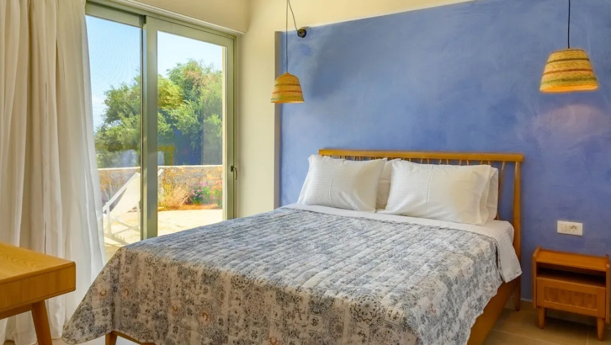 Roots Suites in Crete