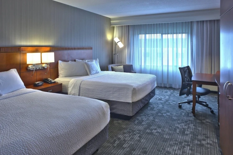 Guest room
