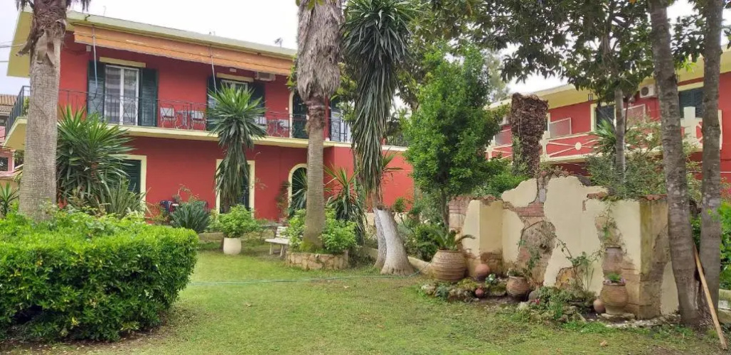Niki Thalia Viros Apartment No2.
