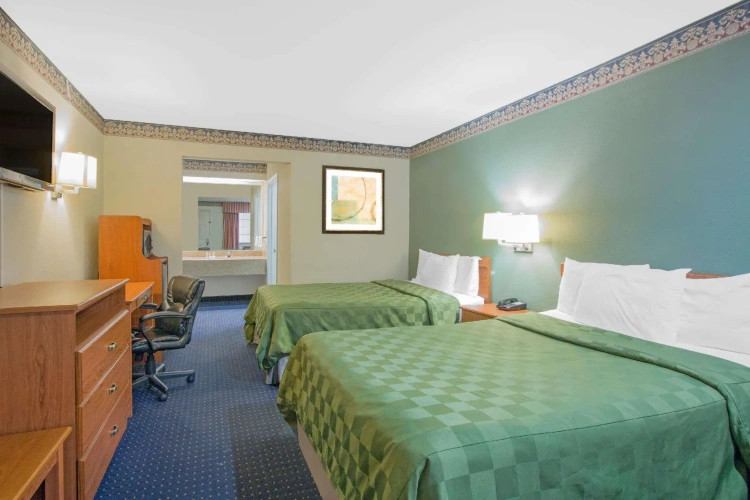 Standard Quadruple room