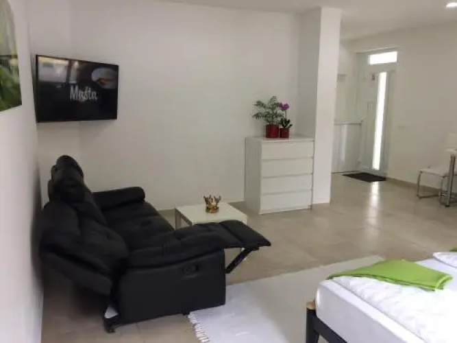 Studio Apartment Cindra
