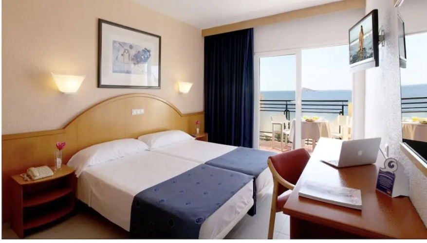 Hotel Tiburon