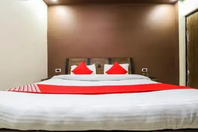 Oyo 24276 Ck Valley Hotel & Restaurant