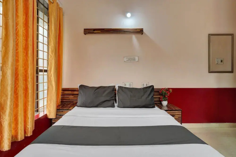 Hotel Century Inn