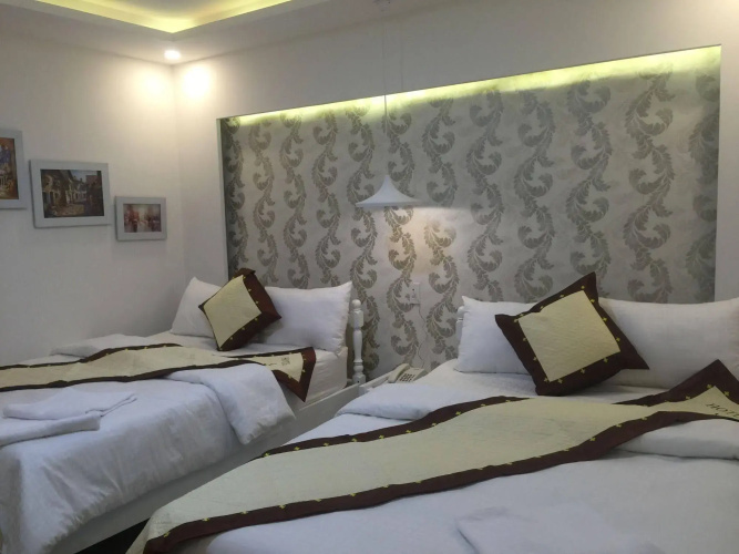 White Star Hotel