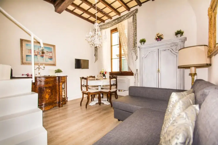 Art Apartment del Corso