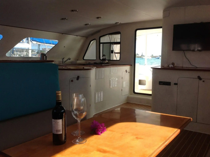 Imagine Yacht Charter