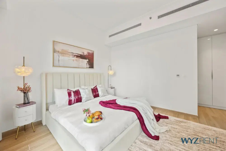 Blossoming 1BR Walk to Dubai Mall & Pool