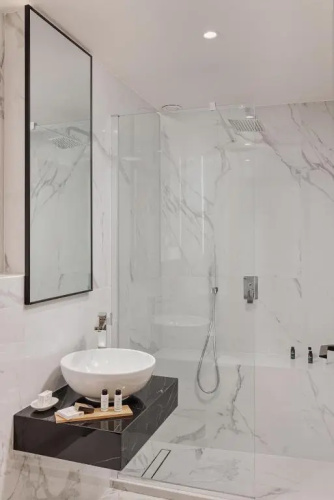 Petrou Suites