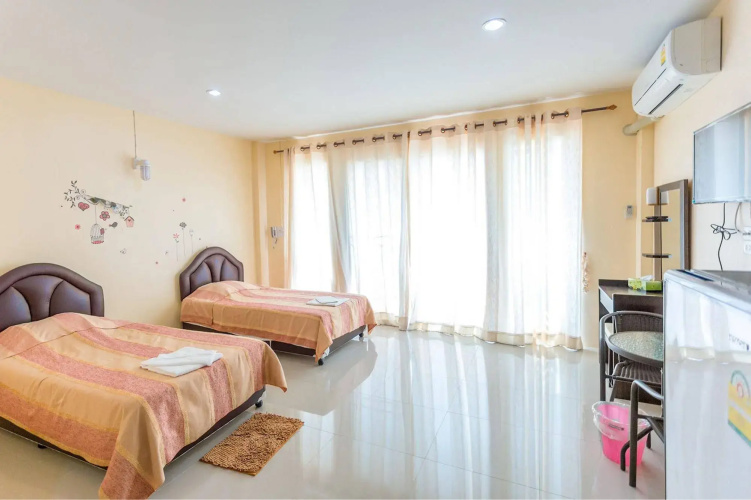 Phet Ngam Hotel