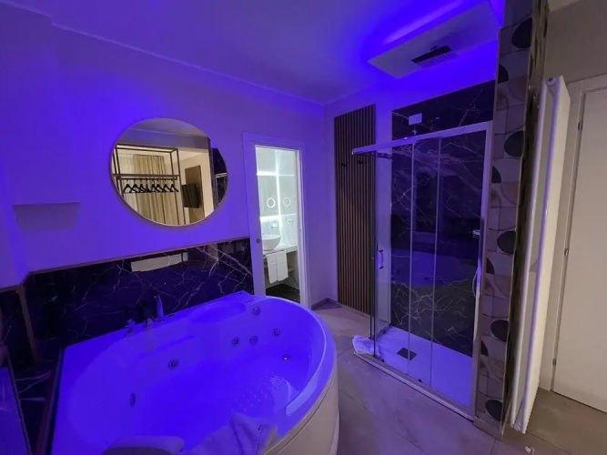 AlbaDea Suite&Jacuzzi