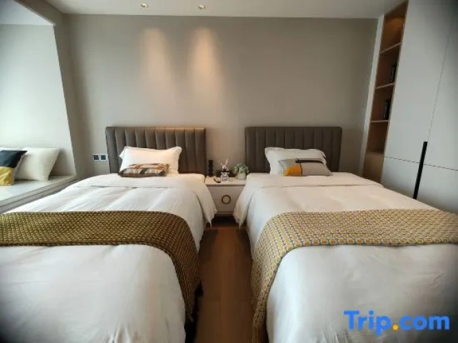Executive Twin room with balcony
