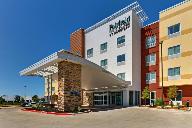 Fairfield Inn Suites By Marriott Dallas Love Field