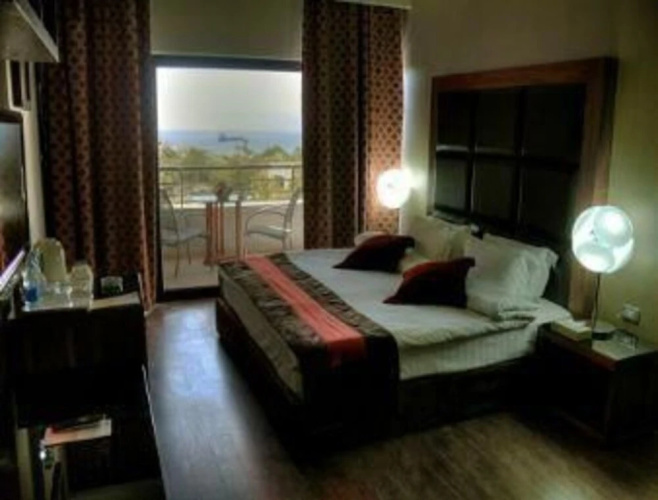 Days Inn Hotel & Suites Aqaba