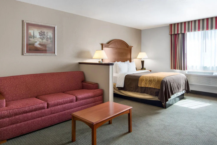 Comfort Inn & Suites