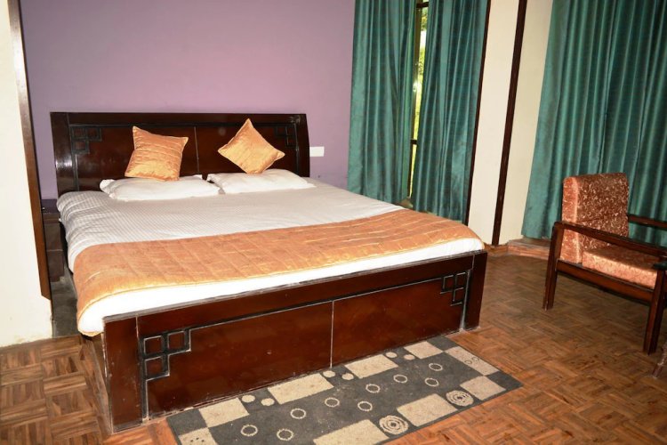 Fabhotel Burans Residency
