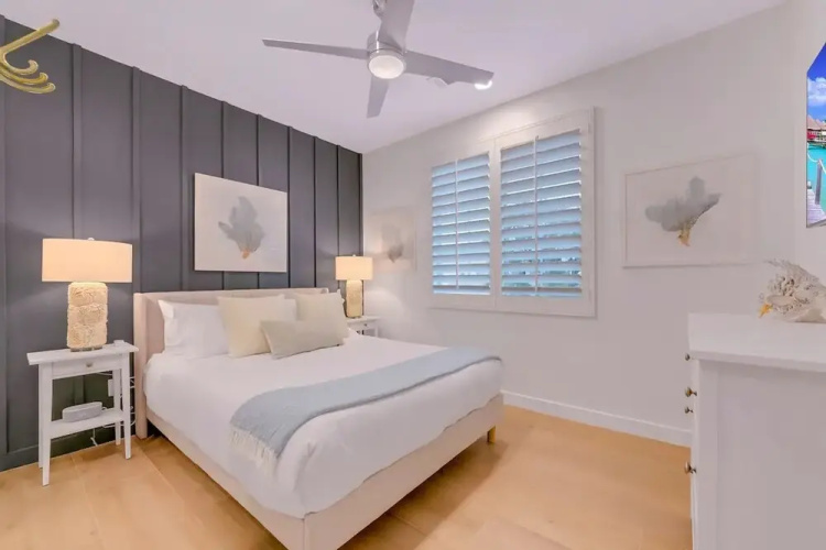 Forever Young Crocslide Pickleball 7BD Game Rm