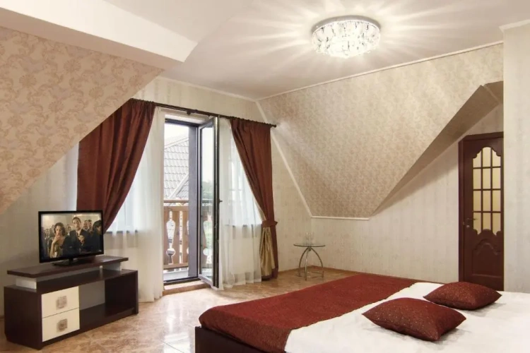 Suite with balcony