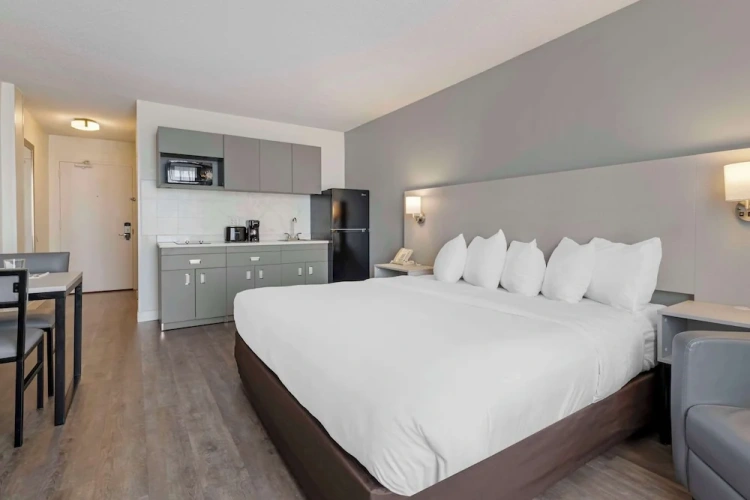 Double Suite