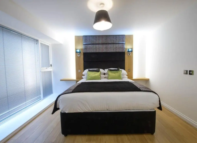 2 Bedrooms Apartment