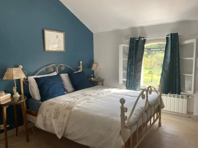 Large Air-conditioned Villa in Arles