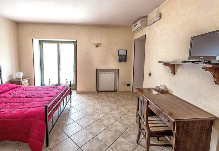 Standard Triple room with balcony and with mountain view