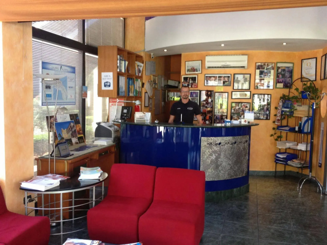 Hotel Blue Rose's